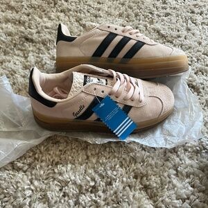 Adidas Quartz/Black Gazelle Platform Sneakers